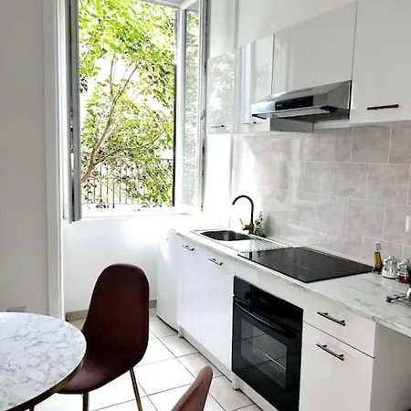 Virginia - Stazione Termini Apartment Rome